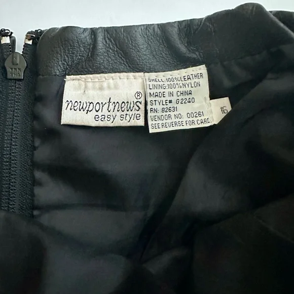 Newport News Strapless Leather Corset/Boudice - Black with Red Floral Design - Picture 7 of 8